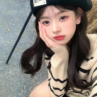 独家爆料：一线女星深夜密会神秘女子，粉丝集体脱粉，连日来